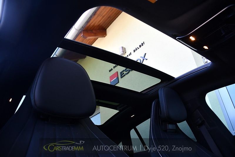 Mercedes-Benz EQE 350 AMG 4MATIC PANORAMA  - fotka 44 z 55