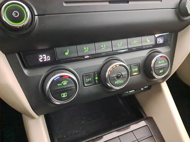 Škoda Octavia (2016) 2.0 TDI, Serv.kniha, Tempomat - fotka 13 z 16