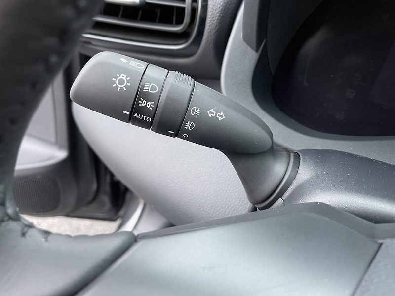 Toyota Yaris Cross 1.5 Hybrid Comfort ODBĚR IHNED - fotka 24 z 27