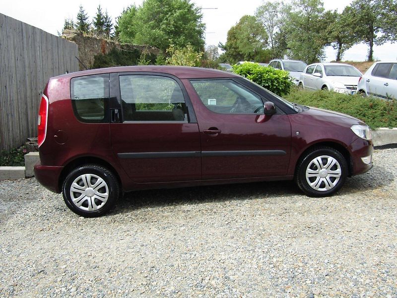 Škoda Roomster (2013) 1.2 TSI 63kW  70000KM - fotka 9 z 31