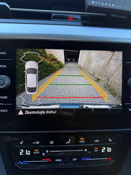 Volkswagen Arteon (2022) 2,0TDi 110kW DSG ELEGANCE ČR - fotka 19 z 26
