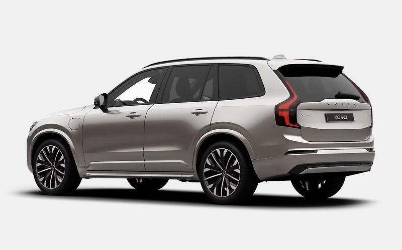 Volvo XC90 (2026) T8 AWD RECHARGE ULTRA DARK 7m - fotka 6 z 11