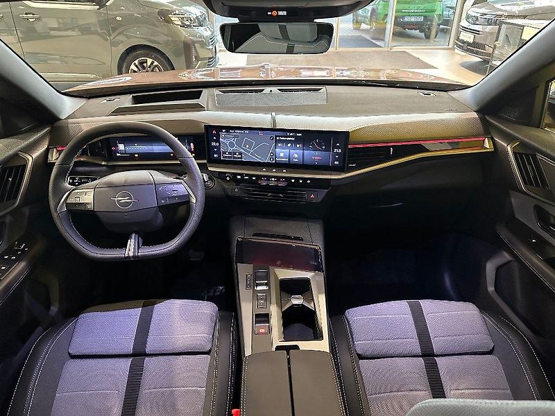 Opel Grandland (2024) Edition Hybrid 1.2 TURBO 100kW - fotka 7 z 12