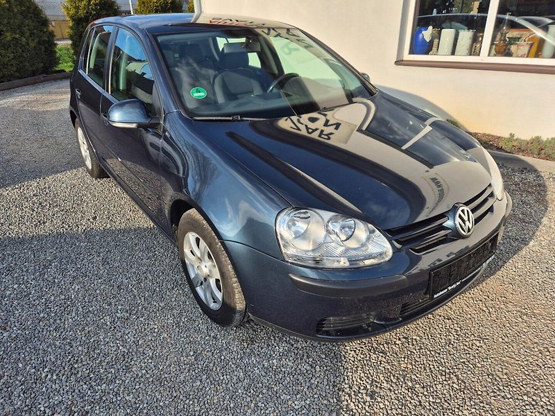 Volkswagen Golf (2005) 1.6 MPI Trend - fotka 3 z 30