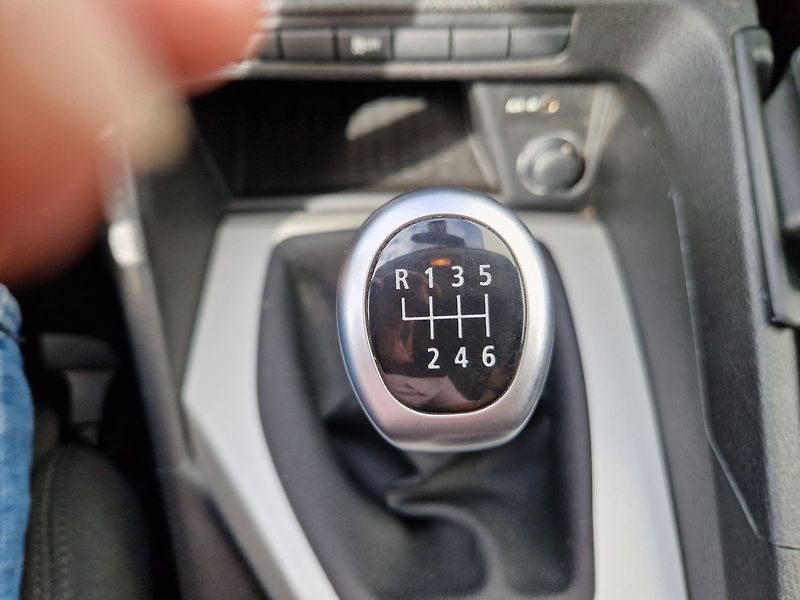 BMW X1 2.0i, 110kW, sDrive - fotka 18 z 32
