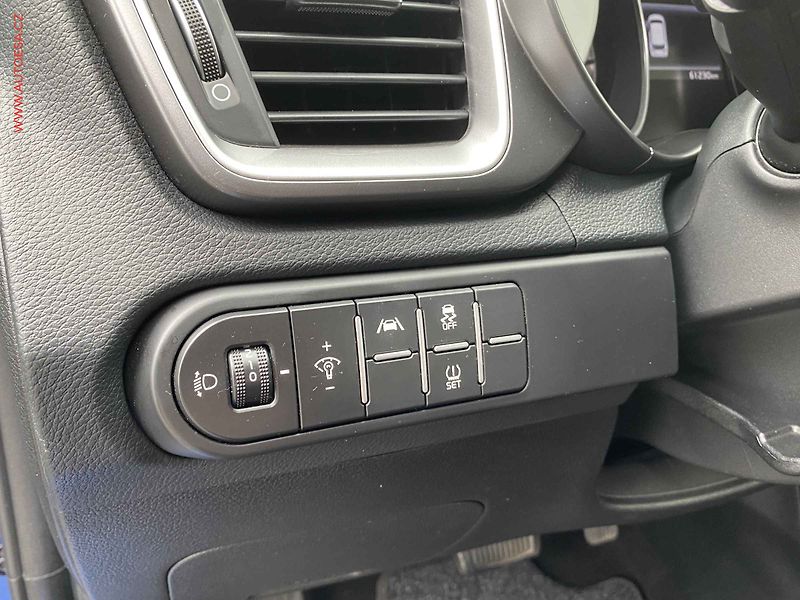 Kia Ceed (2023) 1.5 T-GDi, ČR, Spin, AT - fotka 15 z 18