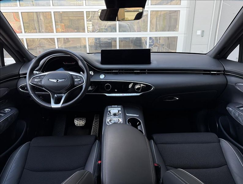 Genesis GV70 2,5 T AWD AT  Sport - fotka 15 z 22