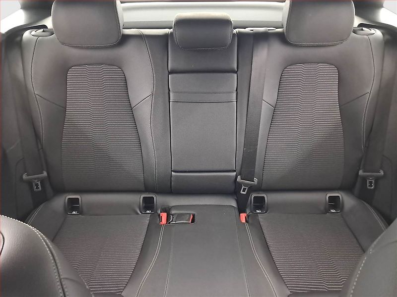 Mercedes-Benz Třídy B (2019) B 180, Automat, ČR,1.maj - fotka 9 z 22