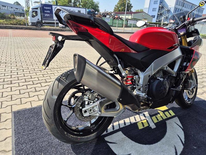 Aprilia Tuono V4 1100 RR (2024) E5 - AKČNÍ CENA - fotka 15 z 38