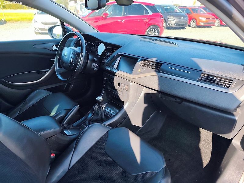 Citroën C5 (2015) - fotka 29 z 33