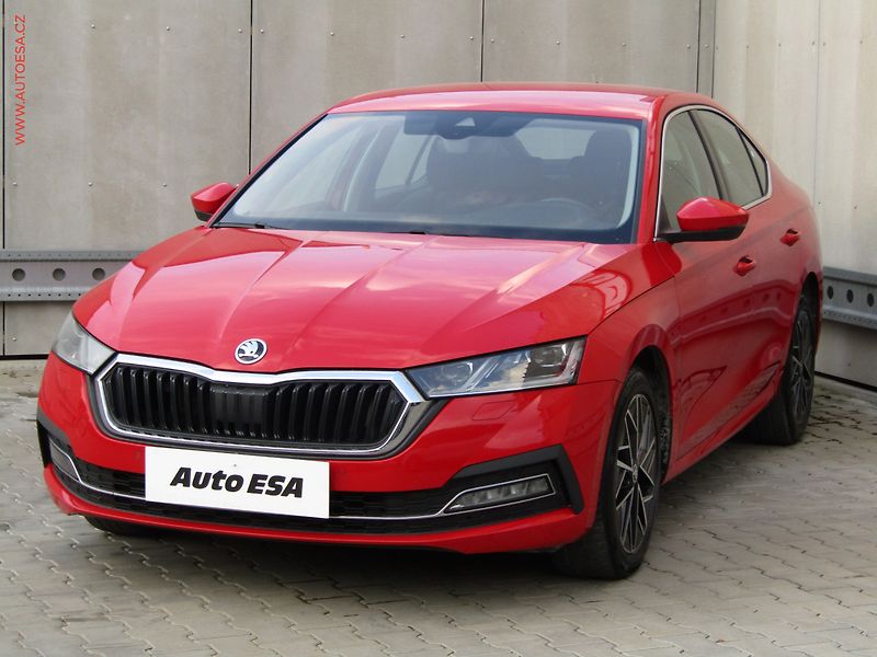 Škoda Octavia (2020) 2.0 TDi, 1.maj,ČR, Style, DSG - fotka 3 z 20