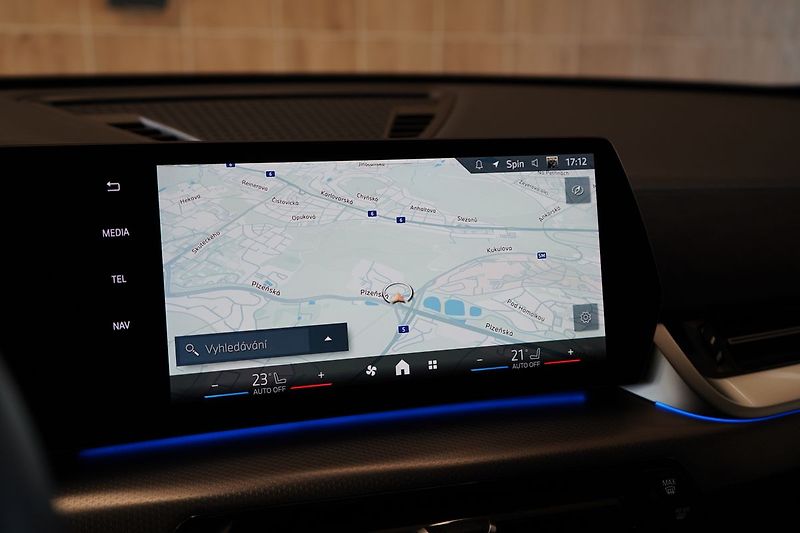 BMW X2 20i sDrive, M Paket - fotka 24 z 41
