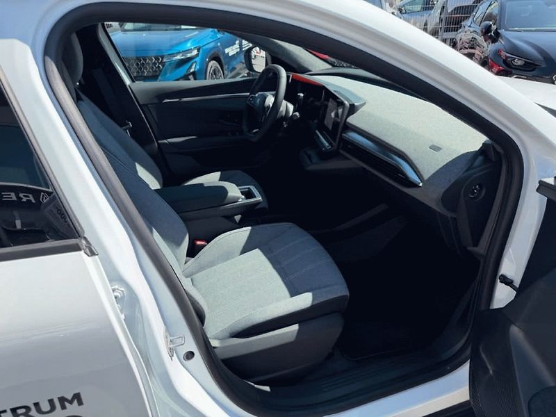 Renault Scénic (2026) evolution 220 k long range E-T - fotka 13 z 21