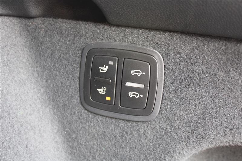 Porsche Macan 2,9 V6  S,1MAJ,DPH,SPORT+CHRON - fotka 38 z 50