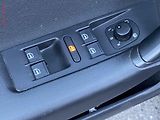 Volkswagen Passat (2012) 2.0 TDi, Comfortline, navi - náhled 11