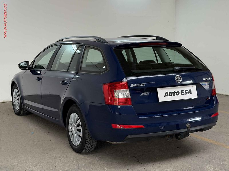 Škoda Octavia (2014) 1.6TDi 4x4, AC, výhřev sed - fotka 6 z 17