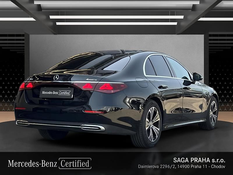 Mercedes-Benz Třídy E 200 4MATIC Avantgarde - fotka 4 z 18