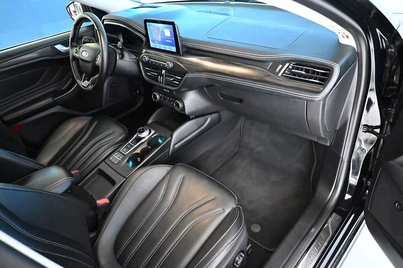 Ford Focus (2021) 2.0 VIGNALE LED ACC Tažné BO 8 - fotka 10 z 40