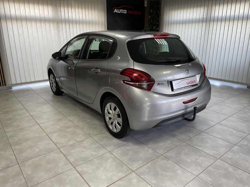 Peugeot 208 1.2 PT ČR 1.MAJ.SERVISKA       - fotka 9 z 25