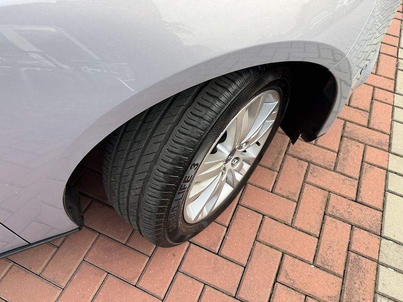 Ford Focus (2011) 1.6Ti-VCT Klima Parkování - fotka 45 z 48