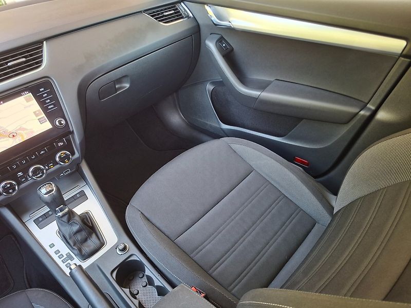 Škoda Octavia (2018) 2.0TDI 110kW DSG 4X4 -DPH - fotka 14 z 41