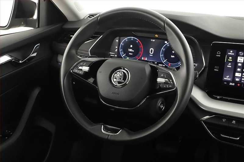 Škoda Octavia (2022) Style 2.0 TDI, Automat, ČR - fotka 8 z 14