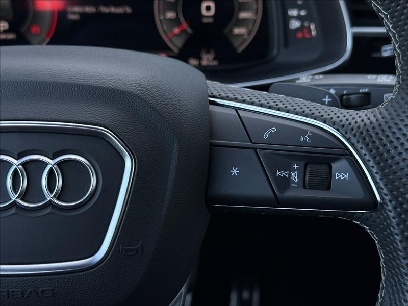 Audi Q7 3,0 TDI 210kW quattro S-line - fotka 20 z 34