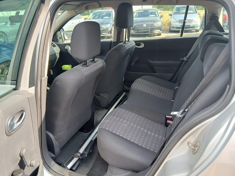 Renault Mégane Kombi, 1.5 dci, r.v.2006 - fotka 20 z 27