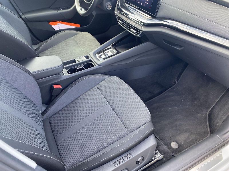 Škoda Octavia (2022) Combi 2.0 TDI 4x4 DSG Style+ - fotka 8 z 39