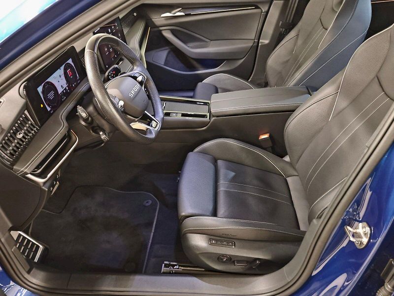 Škoda Superb (2025) Combi 2.0 TDI 142 kW DSG 4x4 S - fotka 25 z 36