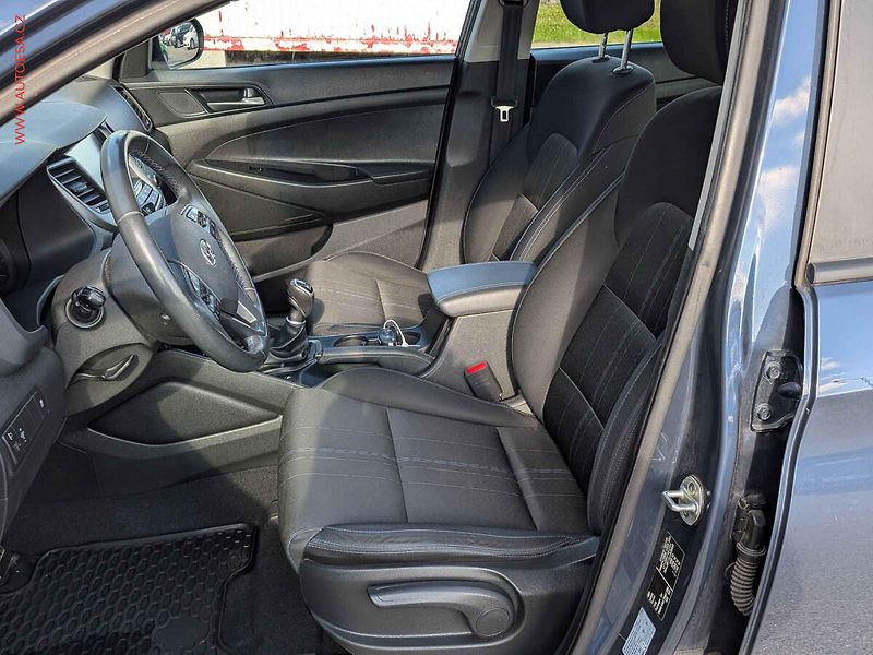 Hyundai Tucson (2018) 1.6GDi, AC, výhřev sed - fotka 9 z 18