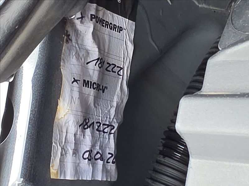 Volkswagen Multivan 2,0 TDi DSG BULLI KŮŽE 7 míst - fotka 43 z 50