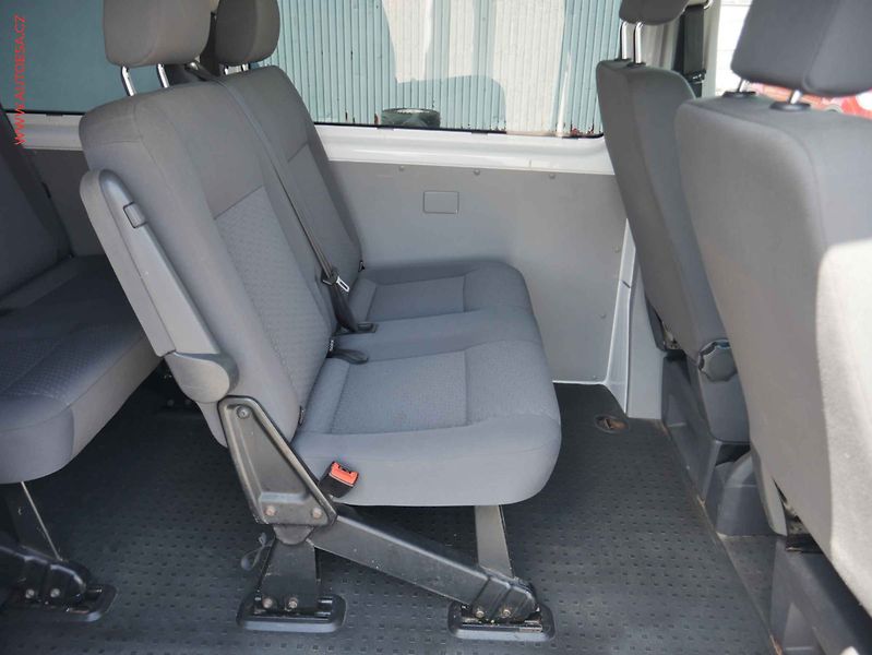 Volkswagen Transporter (2014) 2.0TDi L2 9míst, AC, kamera - fotka 7 z 12