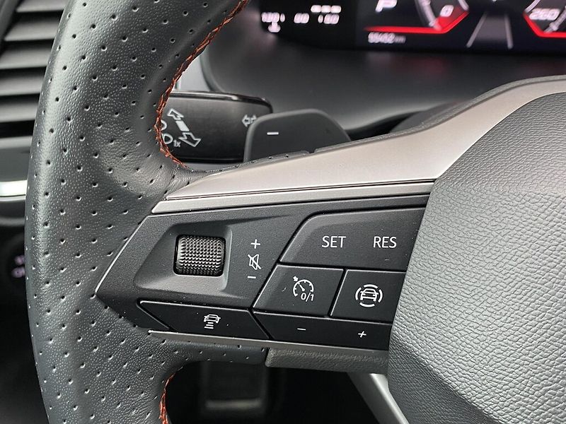 Seat Ateca 1,5 TSI 110 kW FR DSG - fotka 13 z 27