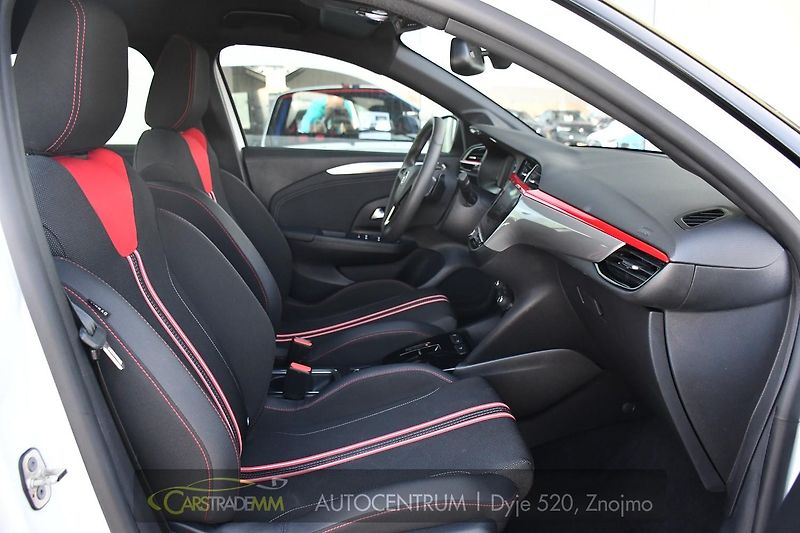 Opel Corsa 1.2T 96kW GS AUTOMAT - fotka 16 z 51