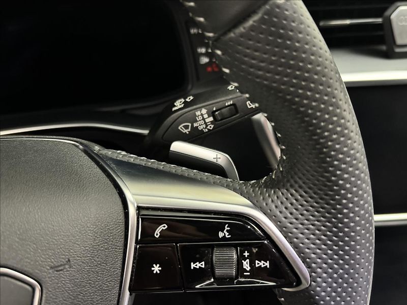 Audi S6 3,0 55TDi 257kW ACC AIR Q TZ - fotka 13 z 50