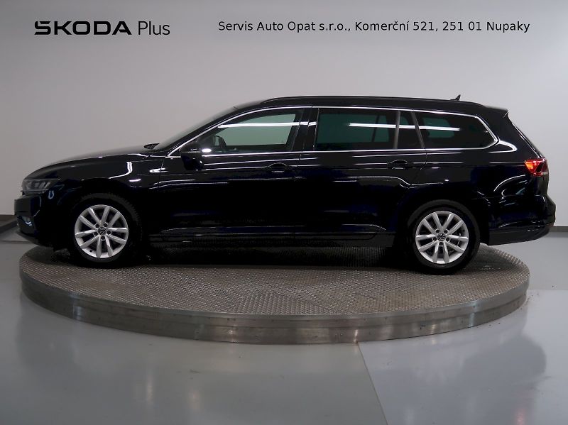 Volkswagen Passat (2022) BUSINESS PREMIUM 2.0TDI 110KW - fotka 3 z 38