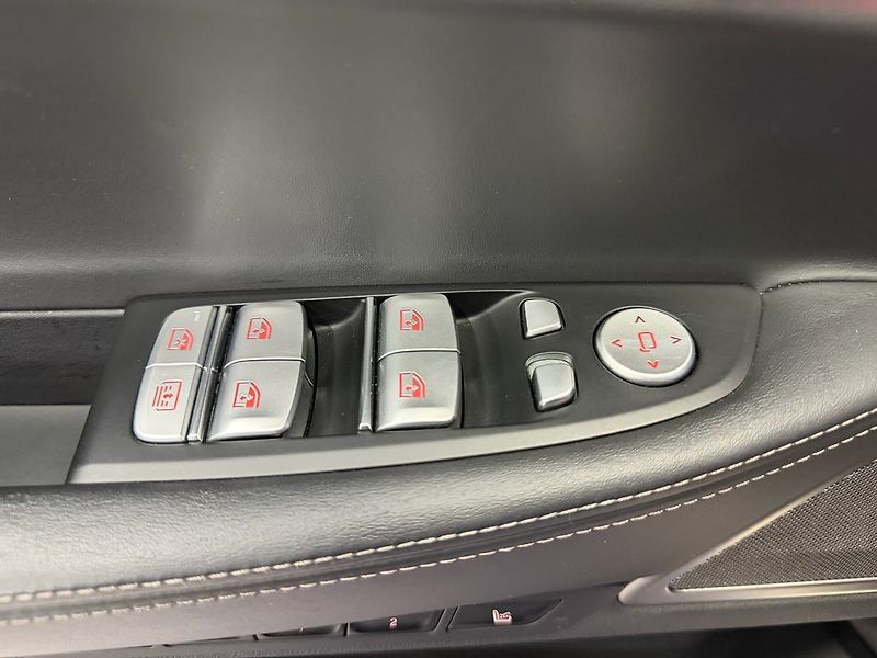 BMW Řada 7 750d xDrive M-PAKET, LASER, H& - fotka 31 z 40