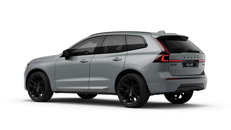 Volvo XC60 (2026) B5 PLUS - fotka 5 z 13