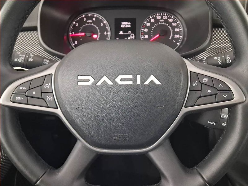 Dacia Sandero (2025) 1.0 TCe, Automat, Serv.kniha - fotka 15 z 19