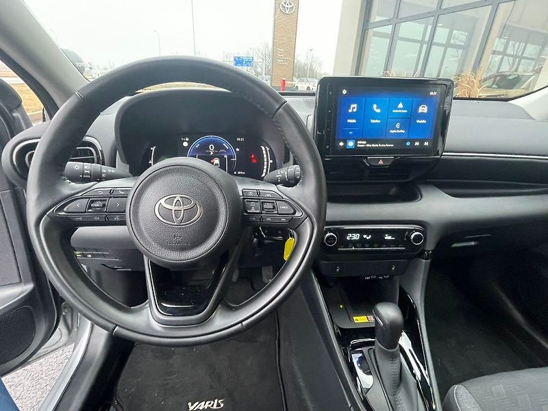 Toyota Yaris 1.5 Hybrid 116HP Style - fotka 15 z 28