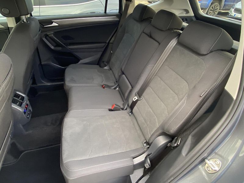 Volkswagen Tiguan Allspace 2,0 TDI 110 kW Elegance DSG - fotka 24 z 29