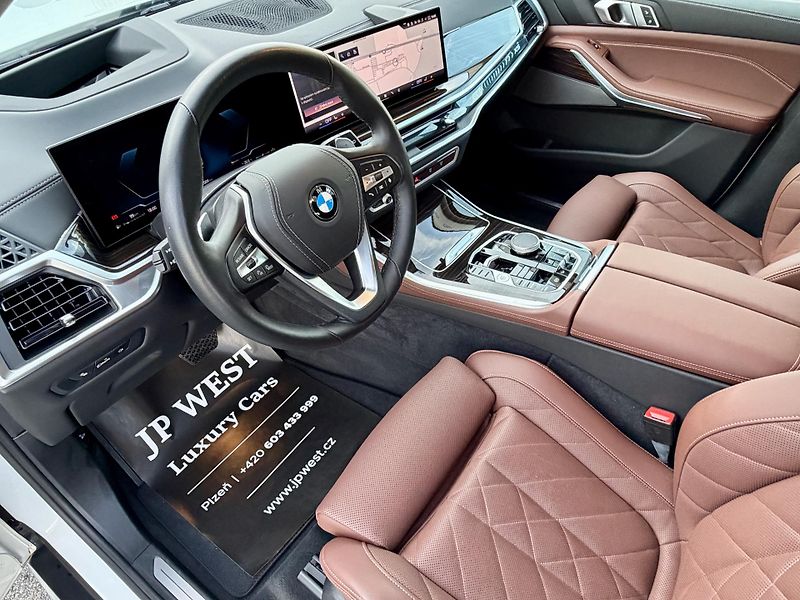 BMW X5 (2025) VZDUCH 2VR SoftClose Tažné HUD - fotka 18 z 51