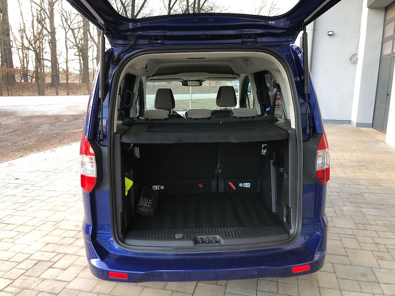 Ford Tourneo Courier (2014) 1.0 EcoBoost - fotka 22 z 28