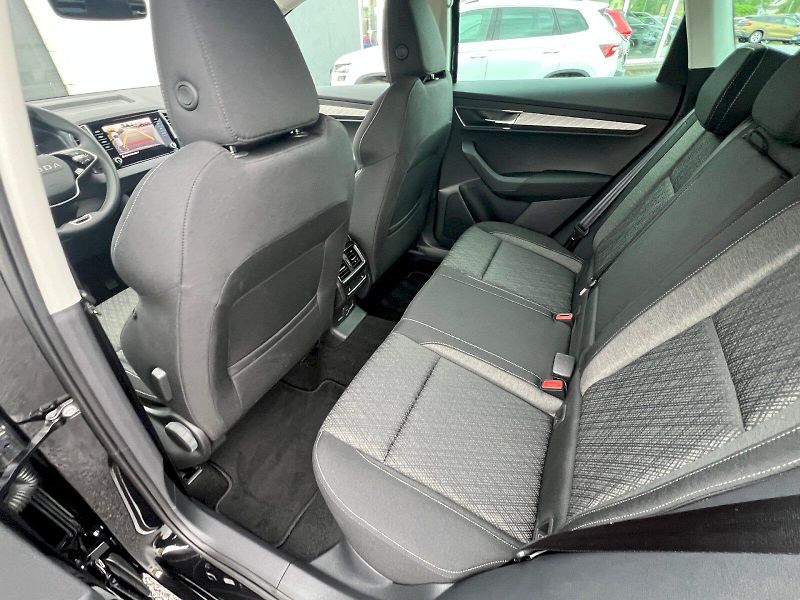 Škoda Karoq (2025) Top Selection 1.5TSi 110kW 6°m - fotka 14 z 31