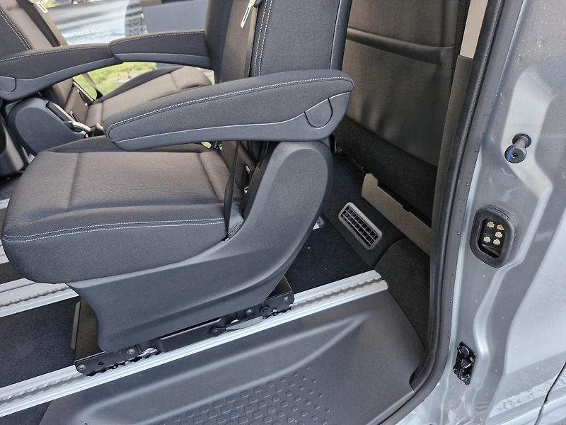 Renault Trafic (2026)  L1 SpaceClass Automat 7 míst - fotka 15 z 18