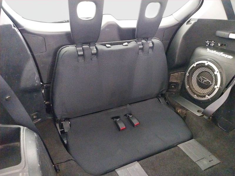 Mitsubishi Outlander (2007) 2.0 DI-D, 4X4, 7 míst - fotka 16 z 20