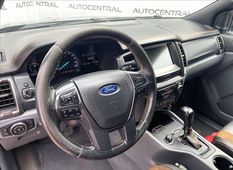 Ford Ranger 3,2 TDCi,147kW,4x4,WILDTRAK,ST - fotka 13 z 24