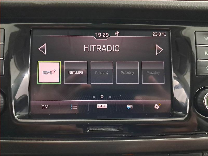 Škoda Fabia (2019) Ambition 1.0, Park. senzory - fotka 13 z 16