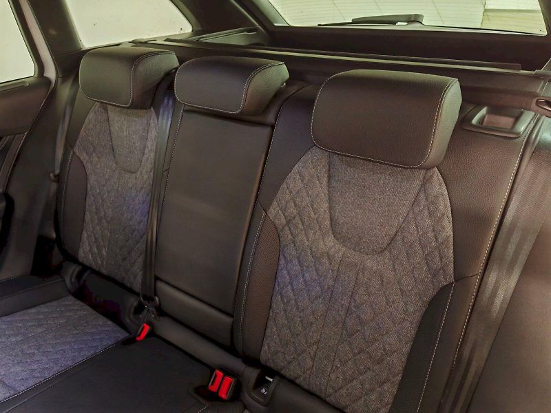 Škoda Octavia (2025) Combi 1.5 TSI 110 kW DSG Sport - fotka 26 z 33
